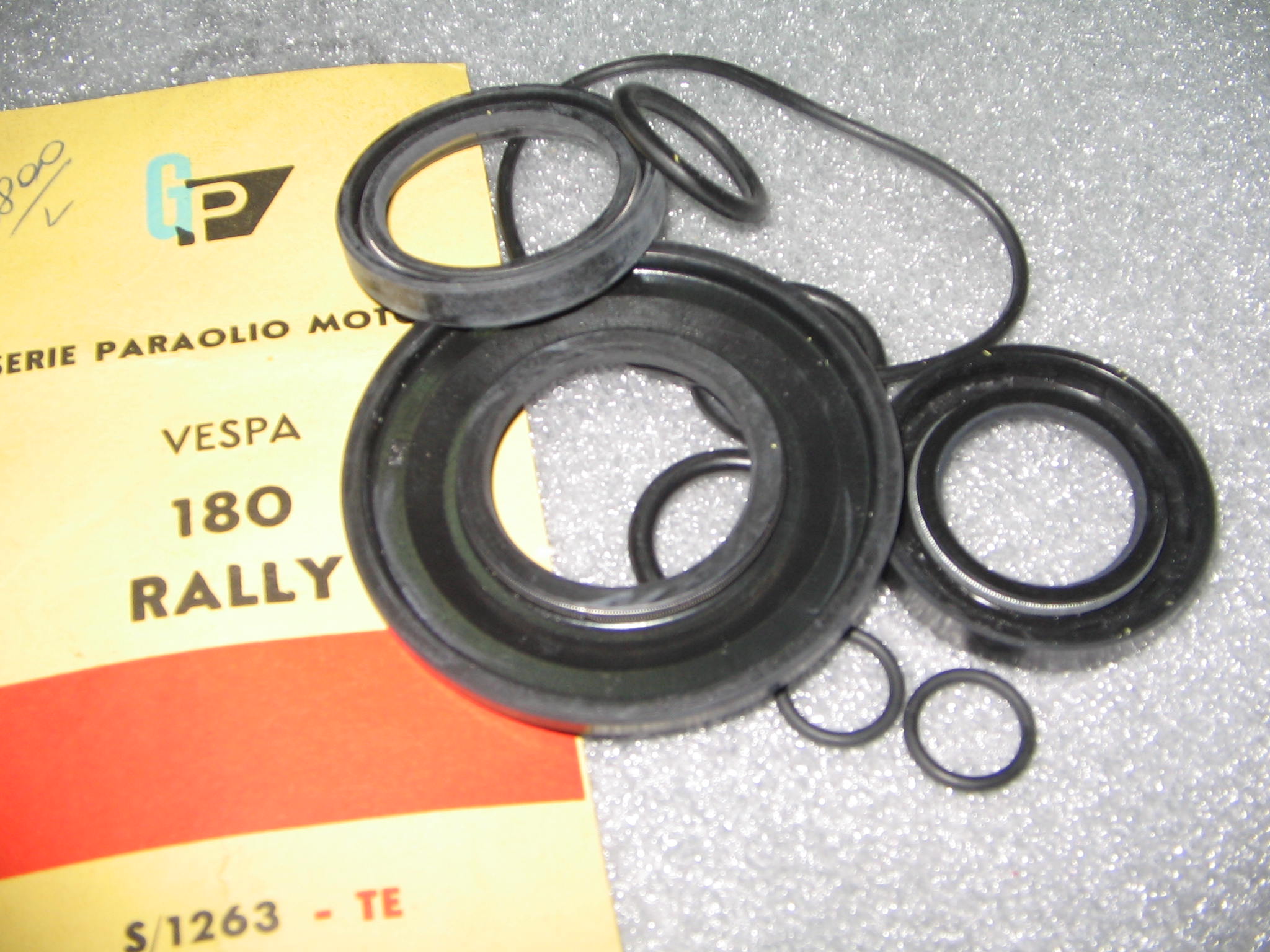 VESPA 180 RALLY SERIE PARAOLI N.1.940